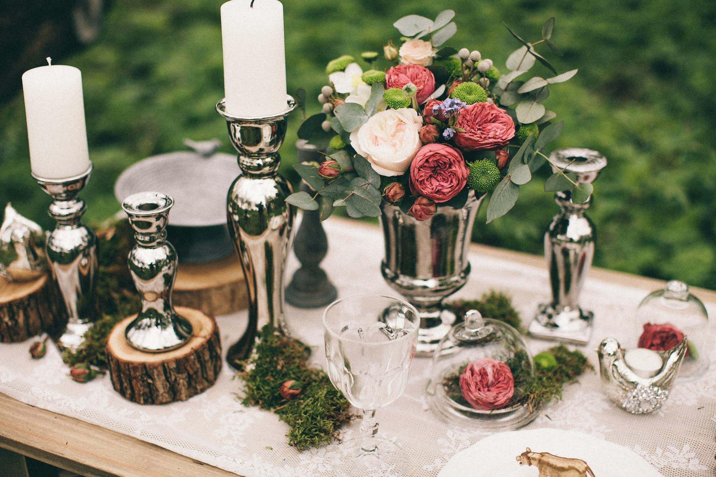 Beautiful Flowers with Sliver Decoration