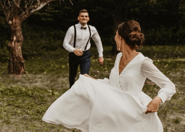 Causal wedding style for easy happiness